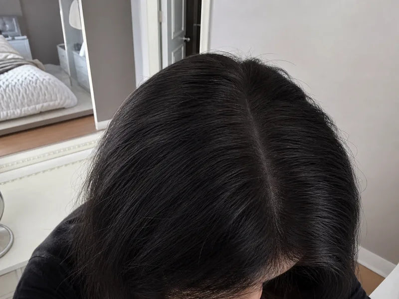 Joyce L. black hair bedroom part coverage after using Standora hair density powder